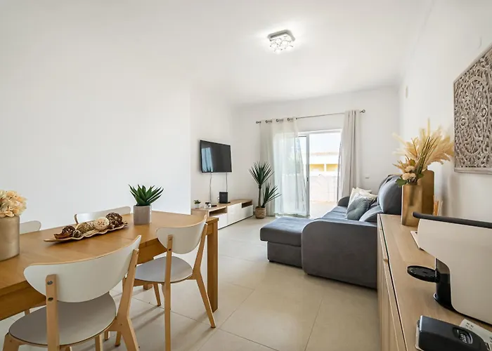Beguest Summer Breeze In Vale Parra Daire